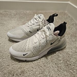 Like New Nike Air Max 270 Mens Sneakers